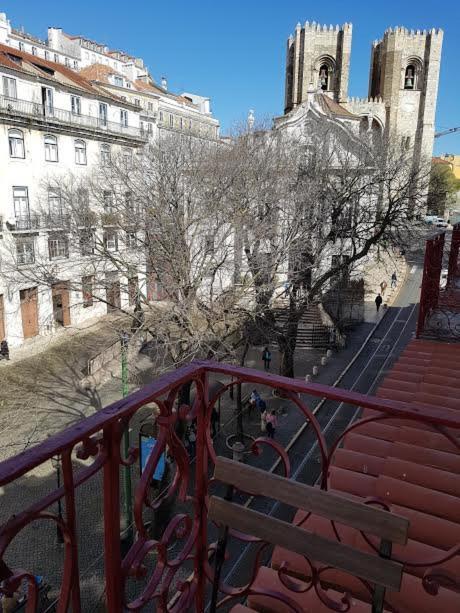 Update Urban Chic Flat In 19Th Century Building 2 Bedrooms & 2 Bathrooms & Ac Central Alfama District Lisboa Exterior foto