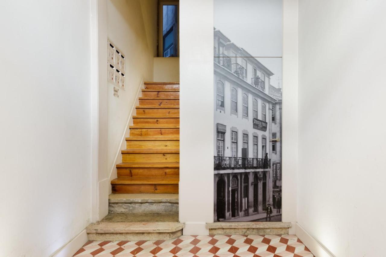 Update Urban Chic Flat In 19Th Century Building 2 Bedrooms & 2 Bathrooms & Ac Central Alfama District Lisboa Exterior foto