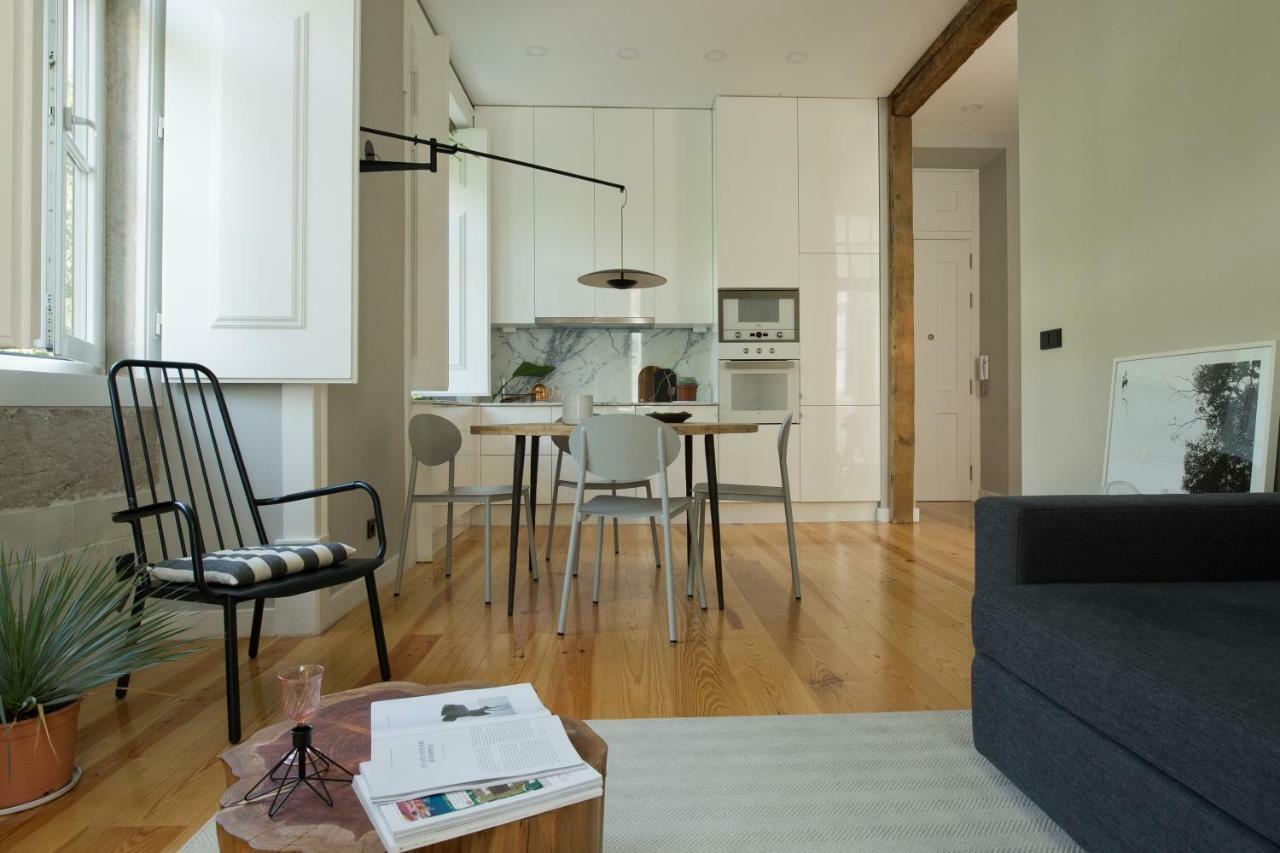 Update Urban Chic Flat In 19Th Century Building 2 Bedrooms & 2 Bathrooms & Ac Central Alfama District Lisboa Exterior foto
