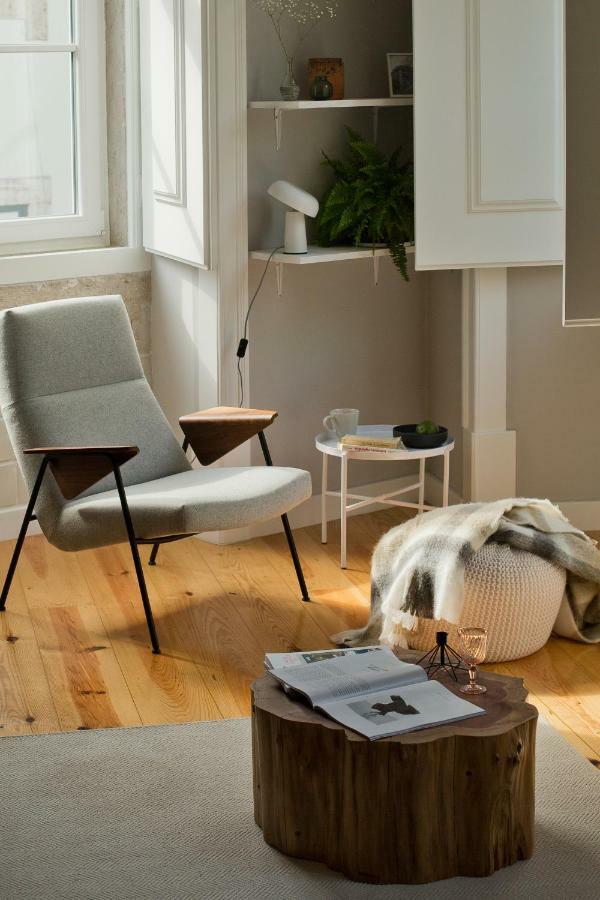 Update Urban Chic Flat In 19Th Century Building 2 Bedrooms & 2 Bathrooms & Ac Central Alfama District Lisboa Exterior foto